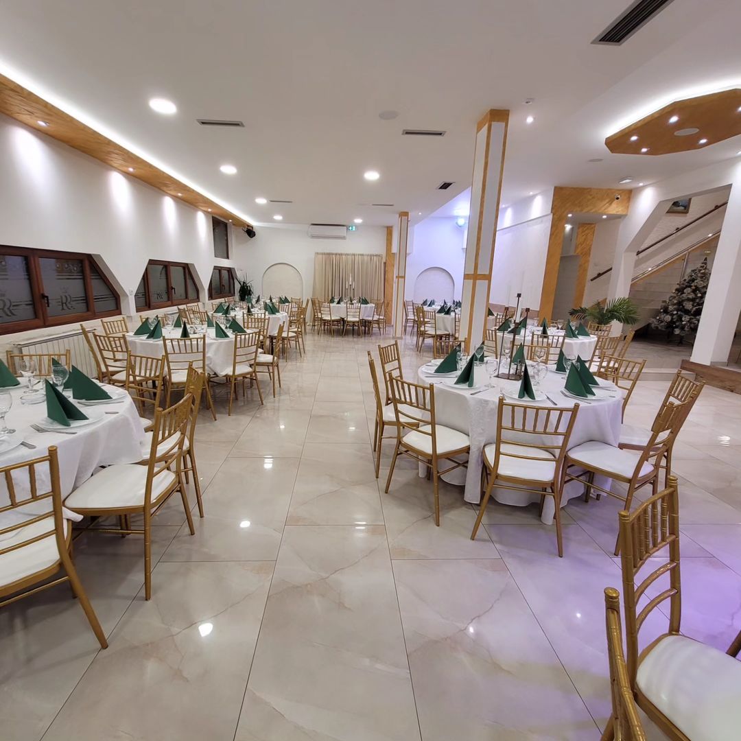 Tiffany zlatne stolice - Slika 5